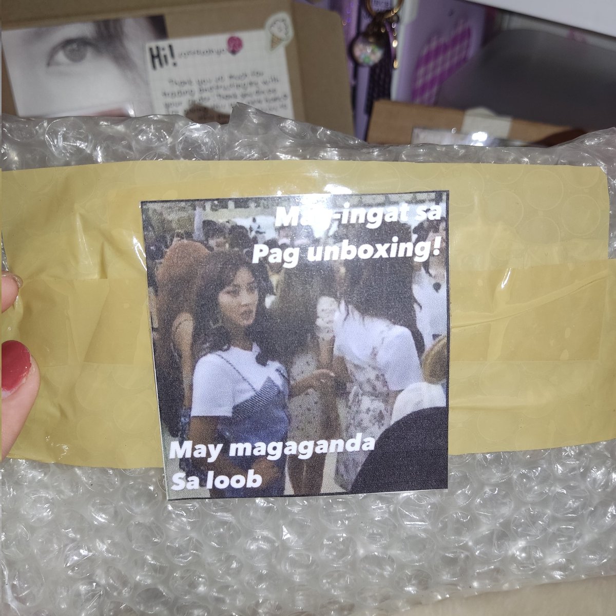 soft4sahyo's tweet photo. hiii @chrls_lnsng, thank you so much for trading with me! sana & ot9 came home na <3 my fave mail na cguro, napa-lmao ako dun habang naga-unbox ah hahshajsjaa luv the memes 😭 + yung freebies AAAA hiya aq sa akin >< thank u ulit!! 🤍
💌 #charleefeedbacks https://t.co/vQv4OaWdso