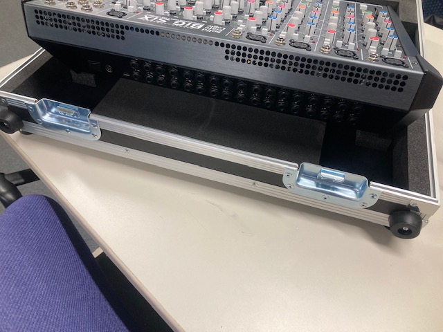 SSL SIX キャリーケース 楽天市場】SOLID STATE LOGIC SIX CARRY CASE 【メーカー品切れ