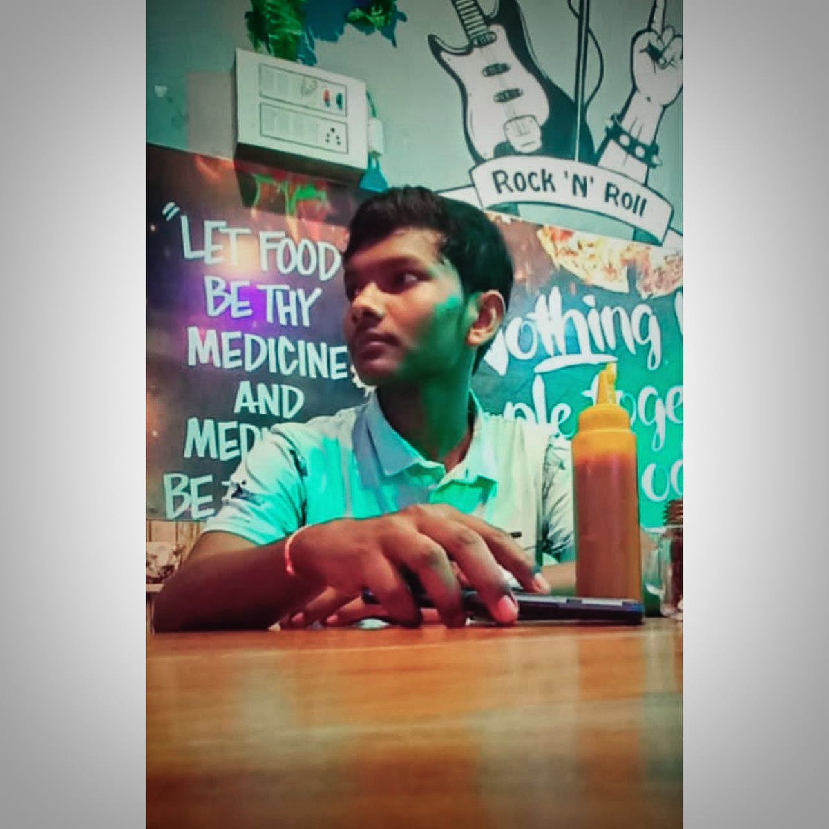 SuprabhabT's tweet photo. #NewProfilePic 😊😊😊 https://t.co/PdZ8EeU8R1