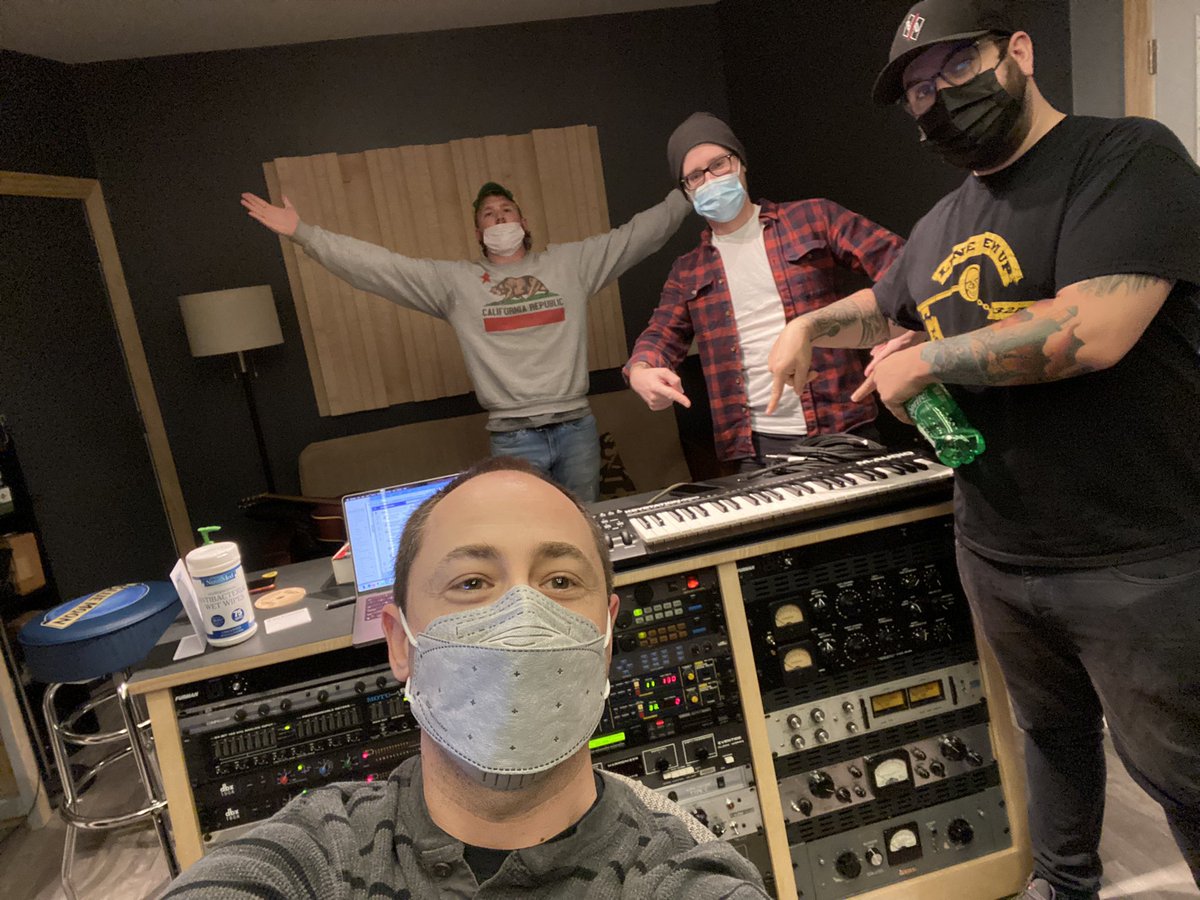 ral_prod's tweet photo. It’s been a busy week here at #ralproductions tracking guitars, drums and vocals https://t.co/CS5MaFcKDR