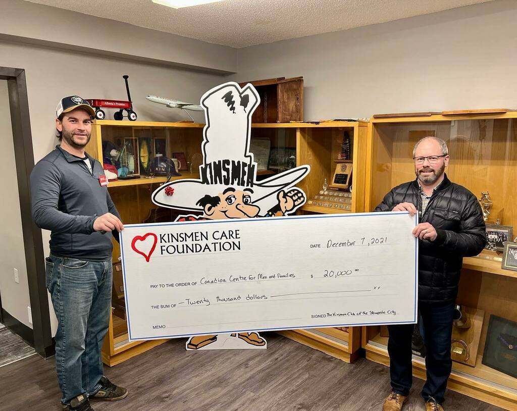 We finally had a chance to catch up with <a href="/ccmfalberta/">CCMF Alberta</a> for a cheque presentation this week! Thanks for all you do for Calgary! 🍁 #kinsmen #kin #servingthecommunity #calgary #yyc #calgaryvolunteers #supportcalgary instagr.am/p/CZijESQrqmN/