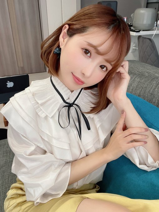 お久しぶりのYouTube撮影中です

今日は約一ヶ月前に購入して以来、すっかりお気に入りとなっているあまつかの愛用○○○○ーをご紹介致します✨

おたのしみに！ https://t.co/8hU1S