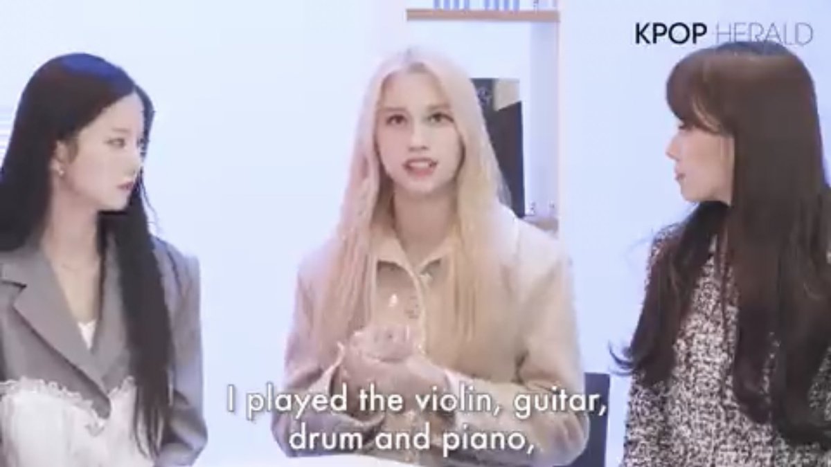 hbydaily's tweet photo. hiyyih talks about how she played a lot of instruments when she was young like guitar, piano, drum and violin which is why she decided to become an idol because she can’t live without music. she chose the celebrated chop waltz as the song she can play best!!

#HUENING_BAHIYYIH https://t.co/hDgrJaQtzo