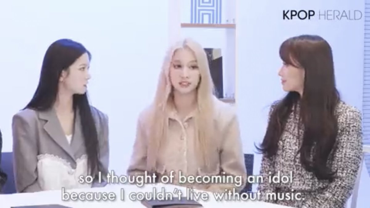 hbydaily's tweet photo. hiyyih talks about how she played a lot of instruments when she was young like guitar, piano, drum and violin which is why she decided to become an idol because she can’t live without music. she chose the celebrated chop waltz as the song she can play best!!

#HUENING_BAHIYYIH https://t.co/hDgrJaQtzo