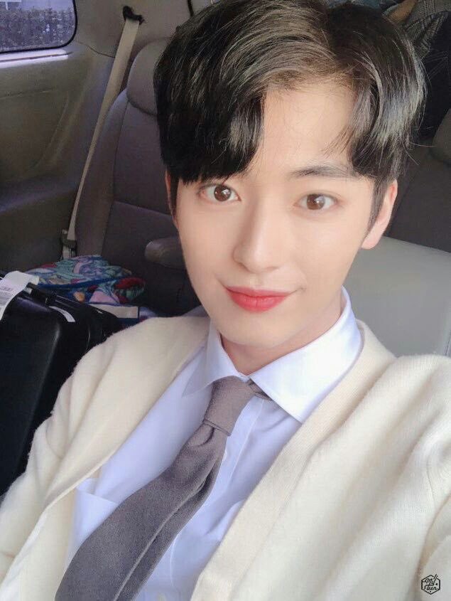 theb_0612's tweet photo. Happy Birthday Junseop 🍪
@JJun2_official
#HappyJunseopDay
#OurActorJunseopDay
#JUNSEOP https://t.co/XT61RCpssX
