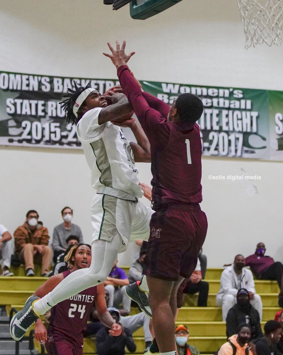 stevesolismedia's tweet photo. ICYMIโ FEB 2, 2022 - MONTEREY PARK, CA - From last night:
This is what a 10 game win-streak and 1st place look like. @ElacBball
==========
#basketball #collegebasketball #jchoops https://t.co/Hs2DHTuYP5