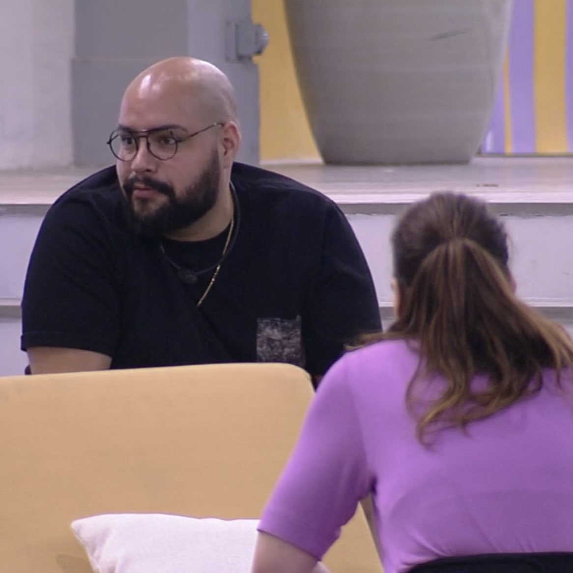 Dantinhas's tweet photo. Tiago falando pra Naiara que o anjo pode colocar o líder no Monstro. Naiara disse que fará isso se for Anjo. Vai dar o Monstro pra Jade. 

Queeeeeeeeeeima!

#BBB22 https://t.co/LH2Dn7TzRc