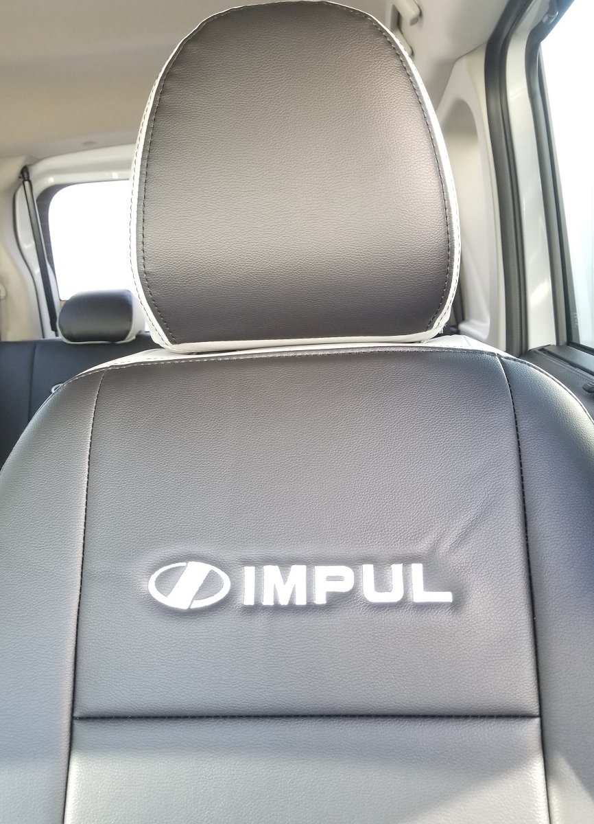 Prince_Kochi's tweet photo. ご好評いただいているルークスのIMPLE仕様車に、専用シートカバーがつきました!ルークスの内装に合う黒×オフ白のカバーに『IMPLE』のロゴが映えます!!
中も外もIMPLE仕様になって、ますますカッコよくなったルークスをぜひご覧ください😆安芸支店に展示中🚗
#IMPLE
#インパル
#ルークス
#カスタム https://t.co/i2SV1lOEh3