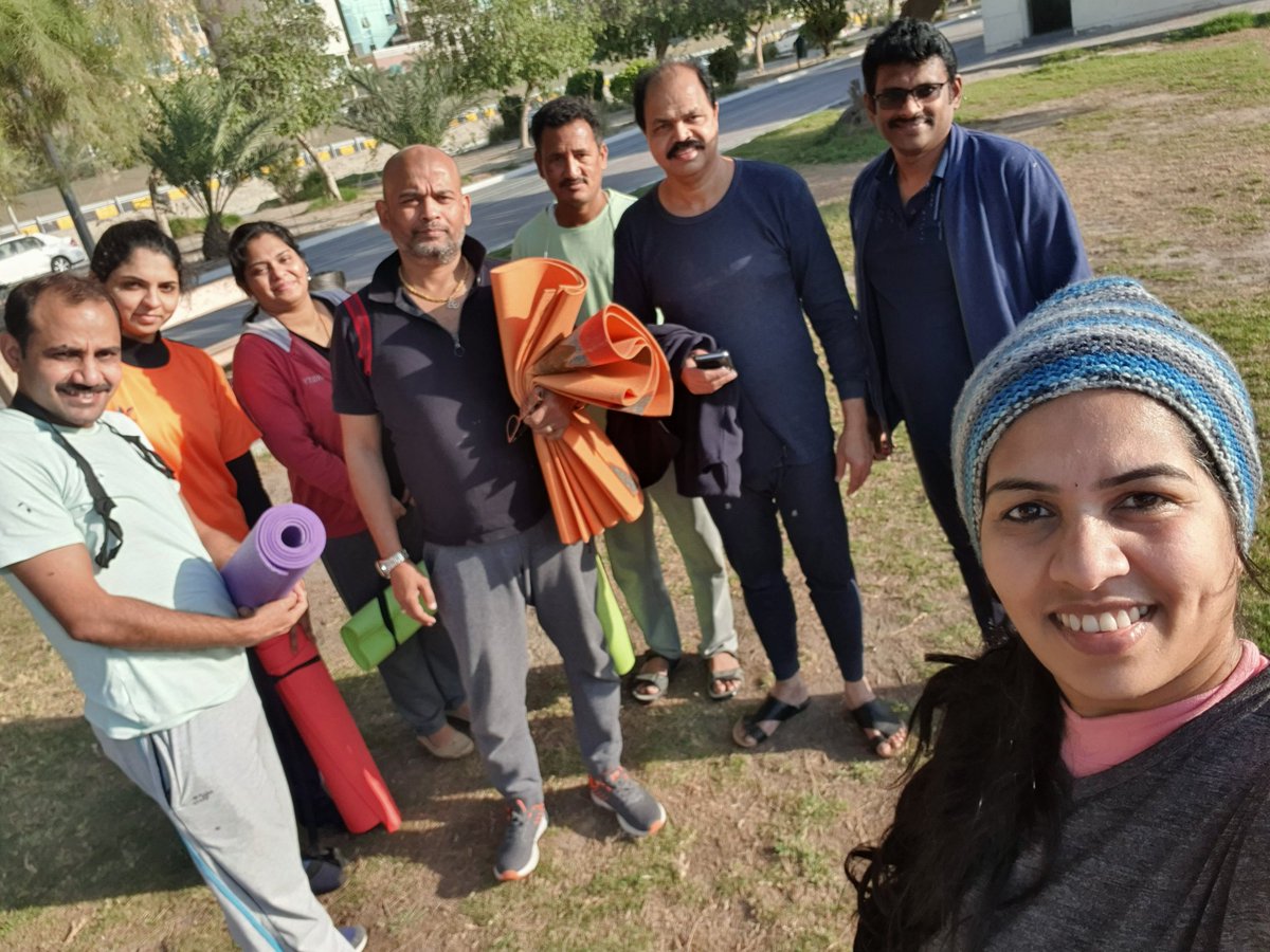navbharatbah's tweet photo. #NavBharat friday yog at #MarinaBeach #garden 
#yoga 
#yogapractice 
#yogainspiration 
#yogajourney 
#yogacommunity 
#yogadaily 
#yogadailypractice 
#YogaBahrain https://t.co/hQKh0MNjLR