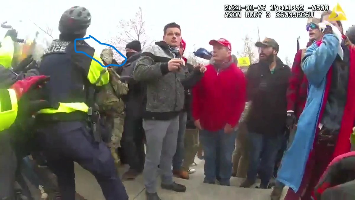 NormieConcerned's tweet photo. Taking another look at the second body cam, #RottenOlive can be seen peeking over the top of #FullCamoKneePads Jonathon Pollock. The flag comes into view right in the same spot. https://t.co/5xCieGvo6M