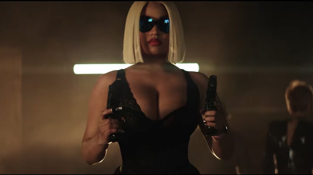 PopBase's tweet photo. Nicki Minaj in the #DoWeHaveAProblem music video. https://t.co/hudjKsKrwE