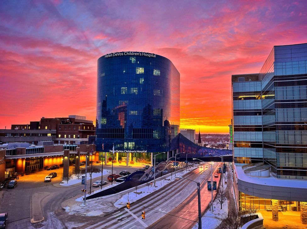 LeonHendrix's tweet image. Stunning photo of a stunning place. Impossible happens here. @SpectrumHealth @devoschildrens Thanks for sharing this photo captured by one of our nurses, @ellenbacca.