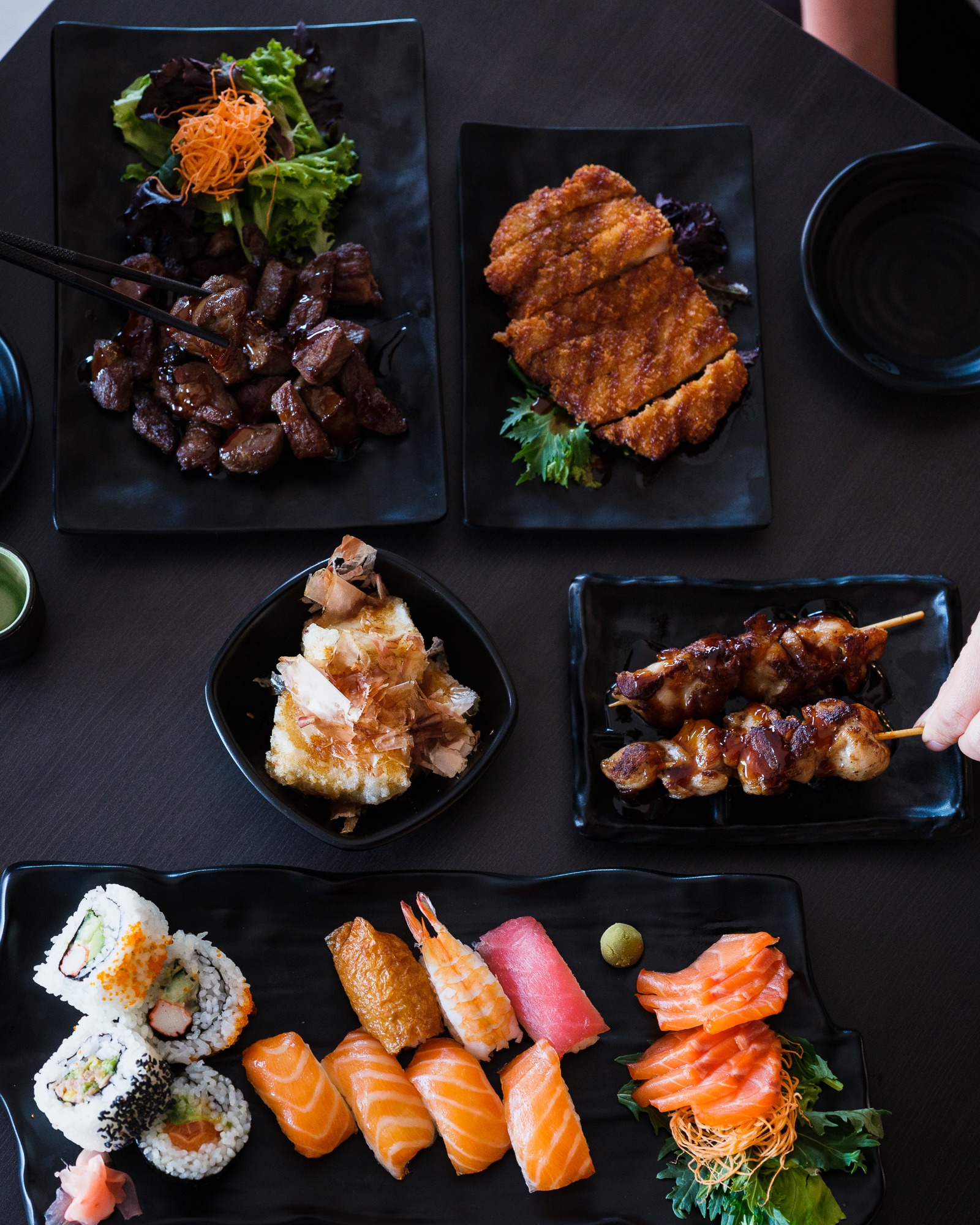 OKAMI Japanese Restaurant - Okami SUSHI & SASHIMI LARGE (62 PCS) ONLY  $44.00 ✨✨ Okami, we do Takeaway as well 🚗🚙🛵 , Check our Takeaway Menu  ⬇️⬇️