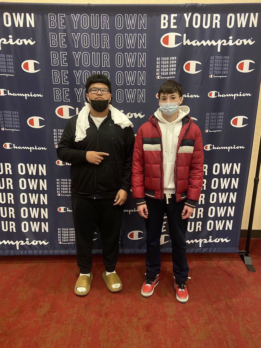 ybarra_78's tweet photo. We here! Let’s compete on Saturday with my guys ! @youngboyyAD @JeramyCalvillo8 @U50_Linemen @GHoward_Scout @NPShowcases https://t.co/tveN9BSYX5