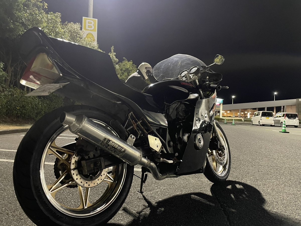 キャストホイールつけたけどかっこよ。 ジェイドのキャストホイール