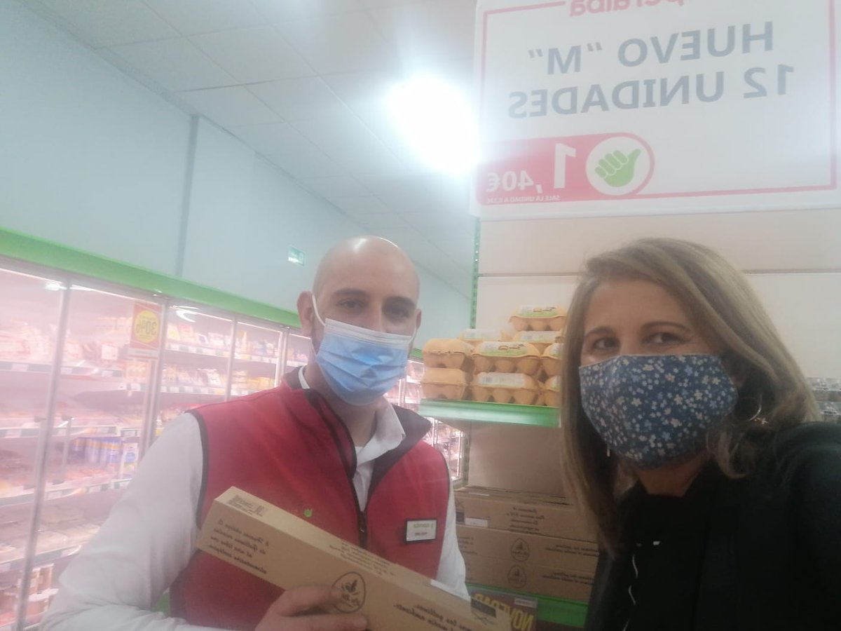 labarja_eco's tweet photo. La directora de @labarja_eco, Eloísa Perales, en la cadena superalba, de Albacete, donde ya se venden los magníficos huevos de esta Granja Ecológica https://t.co/XWawumEsn6