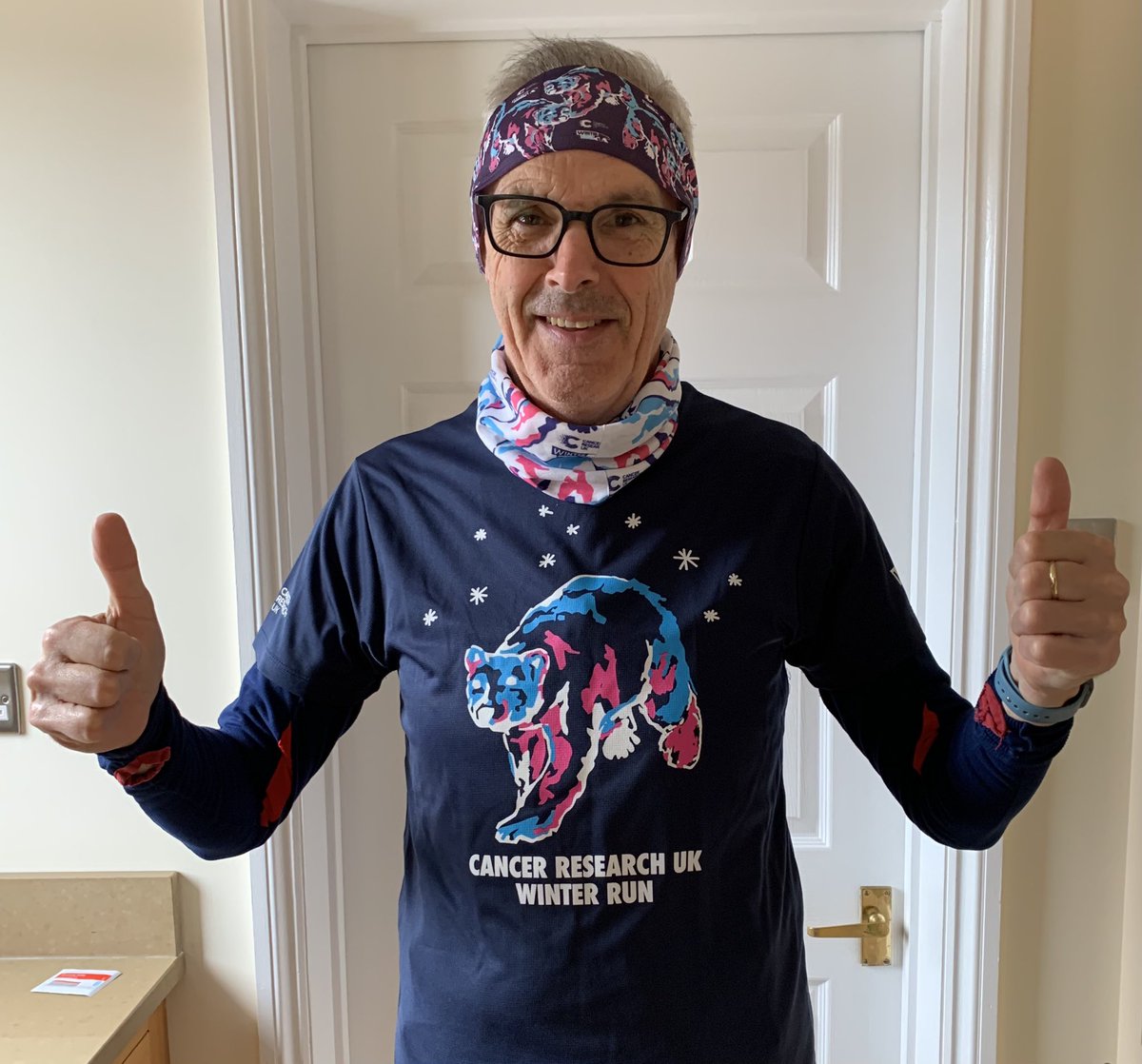 Fully branded on #WorldCancerDay for training run for <a href="/CR_UK/">Cancer Research UK</a> <a href="/WinterRunUK/">London Winter Run 10k</a> on 13 February #TogetherWeWillBeatCancer