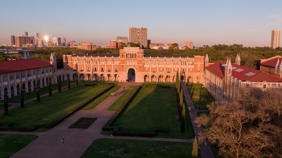 RiceUniversity's tweet photo. Classes Moved Online

Due to the possibility of freezing rain and icy road conditions, Rice instruction will be remote Friday.

To view detailed information visit: https://t.co/aeg60WshpF

#RiceAlert https://t.co/W3kBsbP7HV
