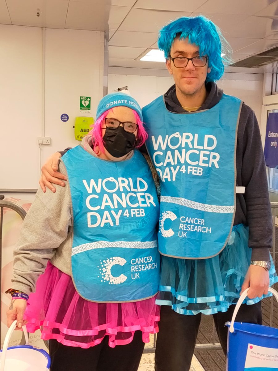 It’s #WorldCancerDay &amp; our lovely volunteers are out collecting at our local Tesco today! Grab your unity bands whilst you can! 💙🤍💕#fishponds 
<a href="/cruk/">Dung Nguyen</a>