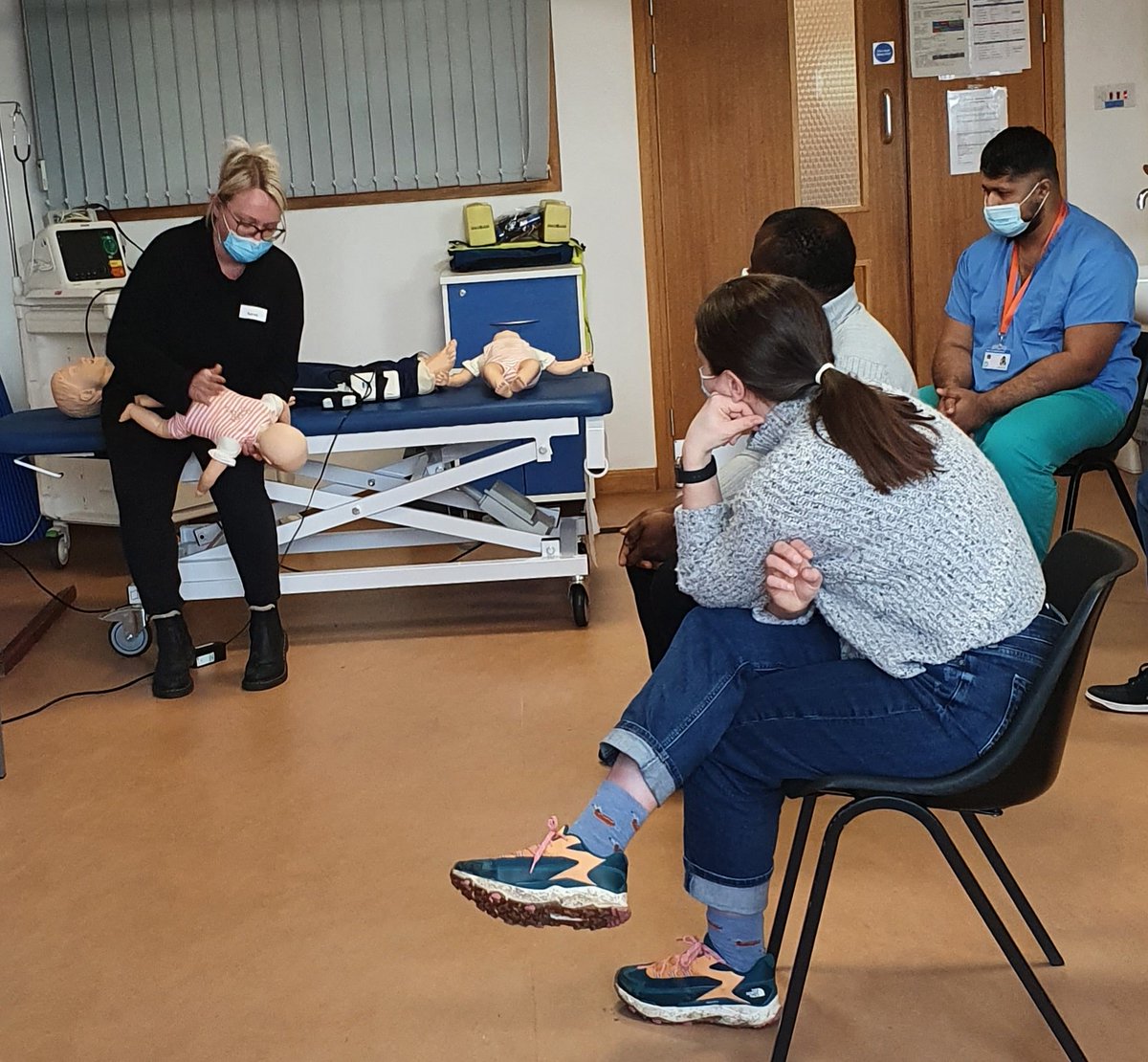 Its #PLS time again <a href="/UHMBT/">MorecambeBayNHSTrust</a> with the #OneDayPaediatricLifeSupportCourse from <a href="/_ALSG_/">ALSG</a> and fab <a href="/Resus_UHMBT/">Resus Team</a> team with the wonderful <a href="/dalton_hazel/">Hazel Dalton</a>  and co #BLSandChokingSkillStation