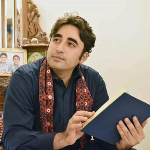 Hashmi_sayyzz's tweet photo. #fizza #Shizza https://t.co/7SwQYYrWHM
