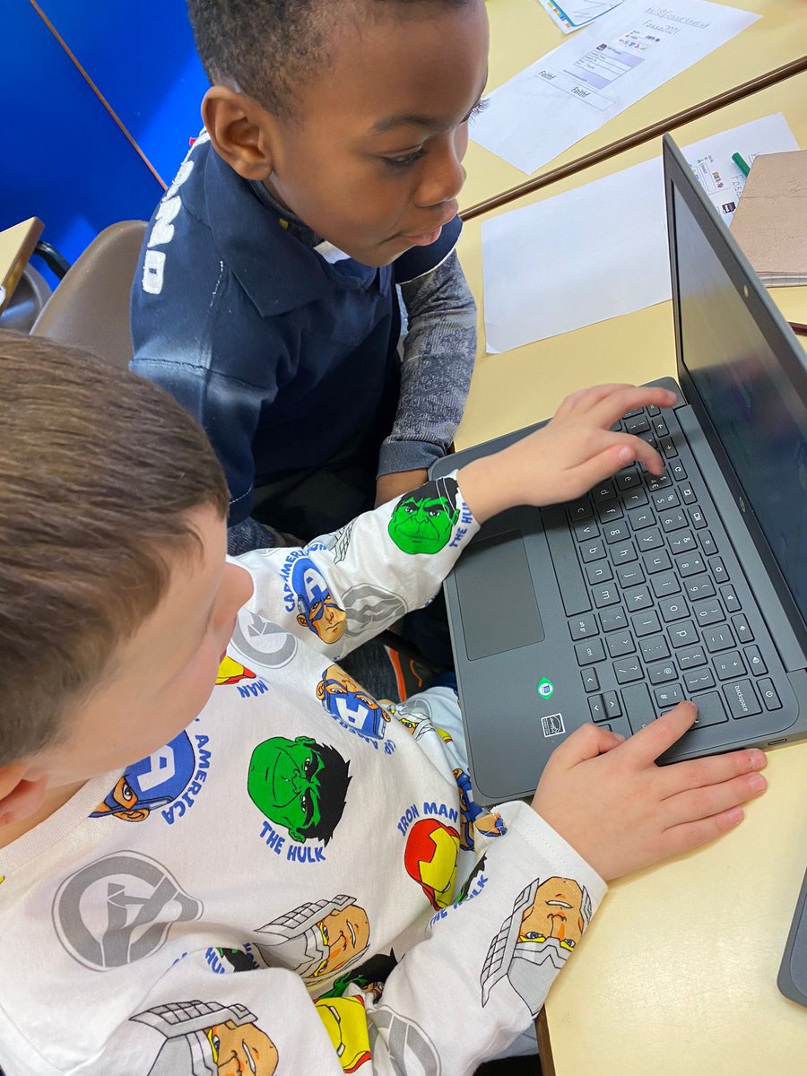 Fosse_TMET's tweet photo. 🎸🎸🎸The rockstars in 2G are battling hard against 2J. Who will win? #fosserocks https://t.co/KUPkCE1q4p