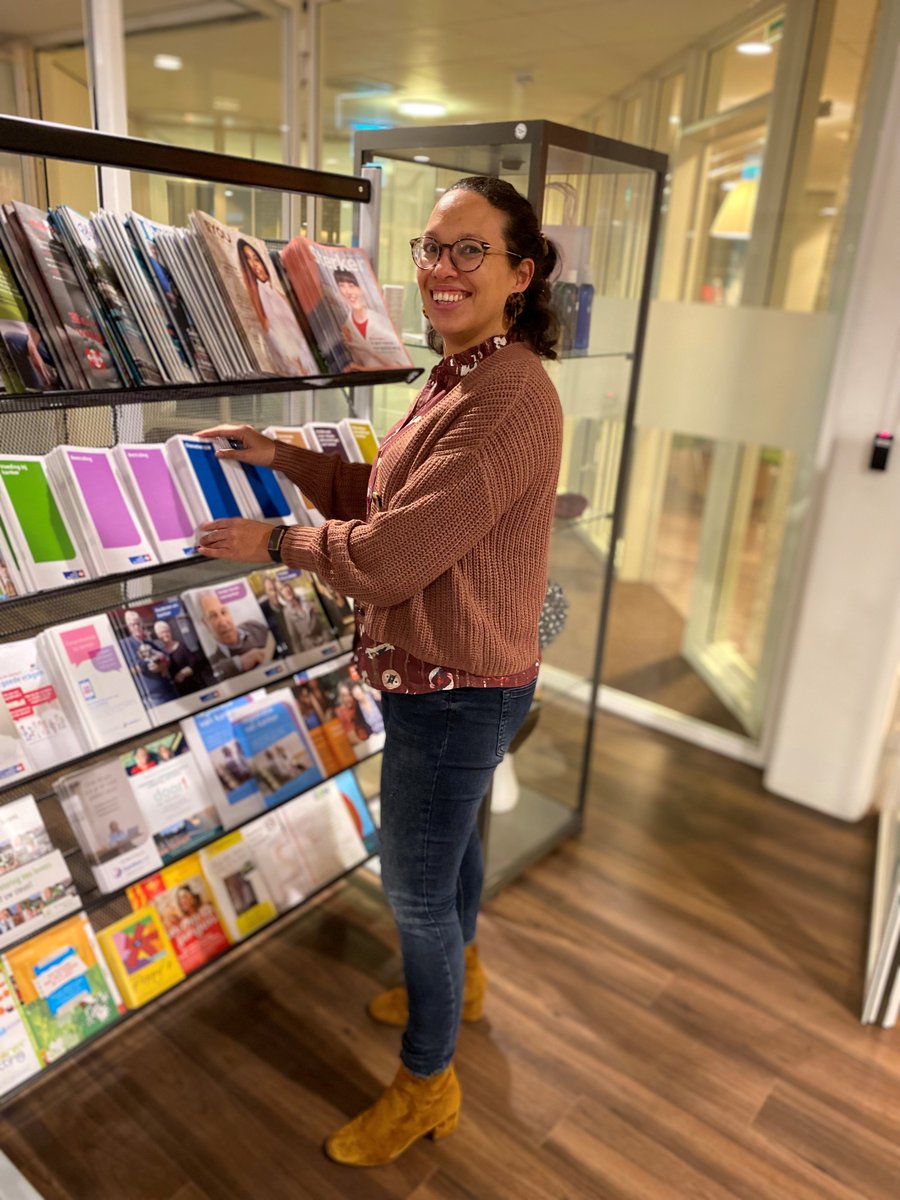 Vandaag is het #wereldkankerdag (<a href="/WKD_NL/">Wereldkankerdag</a>) Kanker raakt iedereen. Het is belangrijk dat die verhalen verteld worden. Daarom lanceren we vandaag onze eerste blog, geschreven door Janina Cruz: "Veel van die verhalen hebben op mij een diepe indruk gemaakt." tiny.cc/jz4ouz