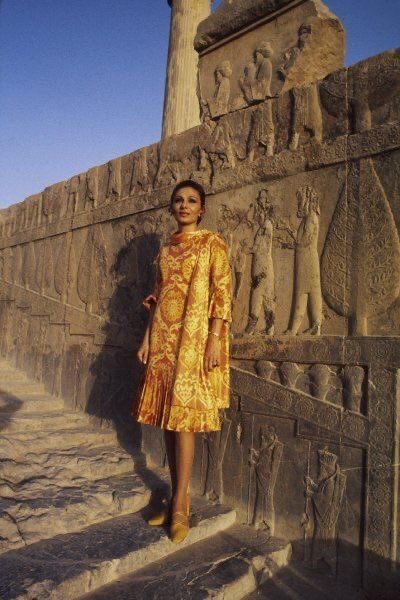 Queennkhaleesi's tweet image. اصالت از ایران باستان تا ایران مدرن در یک تصویر…