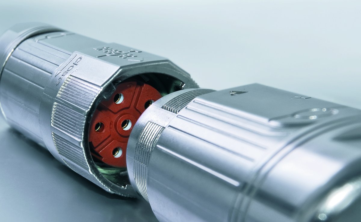 aptechnologyuk's tweet image. The #SpeedTec locking system from @TEConnectivity provides a quick &amp;amp; easy mating option and is available for #power, #signal and #hybrid #connectors. It is backward compatible, impossible to connect incorrectly, highly resistant to shock &amp;amp; vibration while offered IP67 protection.