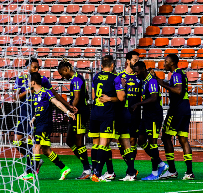 uscreteil1936's tweet photo. C'était au match aller.
Nous étions fiers.

Il faut sauver le club. Il faut sauver l'US Créteil.
ALLEZ LES BÉLIERS ! 💛💙

📸 Fabrice Defer
#NationalFFF | #LBCUSCL https://t.co/dSXH50sZyX
