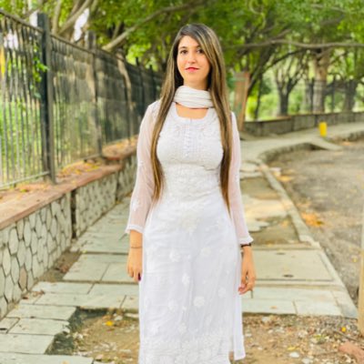 SaroaMegha's tweet photo. I should use twitter more often i think✌️ #tweetarepersonal #NewProfilePic https://t.co/8IE3zHZxzO