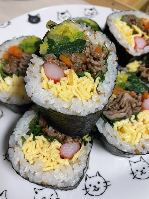 見た目アレだけどできた!うまい!っつかキンパですなこれ🥳 