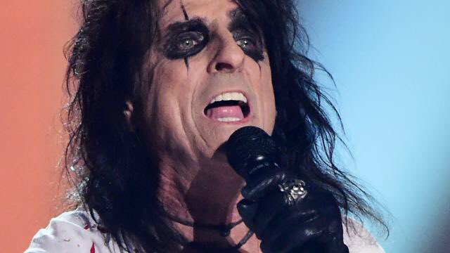 Happy birthday to Alice Cooper, Natalie Imbruglia, Kimberly Wyatt and Gavin DeGraw!    