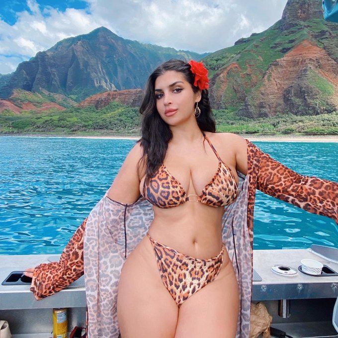 $5 dollar onlyfans for 2 days starting today 😍  👉🏼👉🏼 https://t.co/BwE58yChTJ https://t.co/QwH59mlhmP<a href="/tag/onlyfans"class="tags"><span>#onlyfans</span></a><a href="/tag/thiccgirls"class="tags"><span>#thiccgirls</span></a>