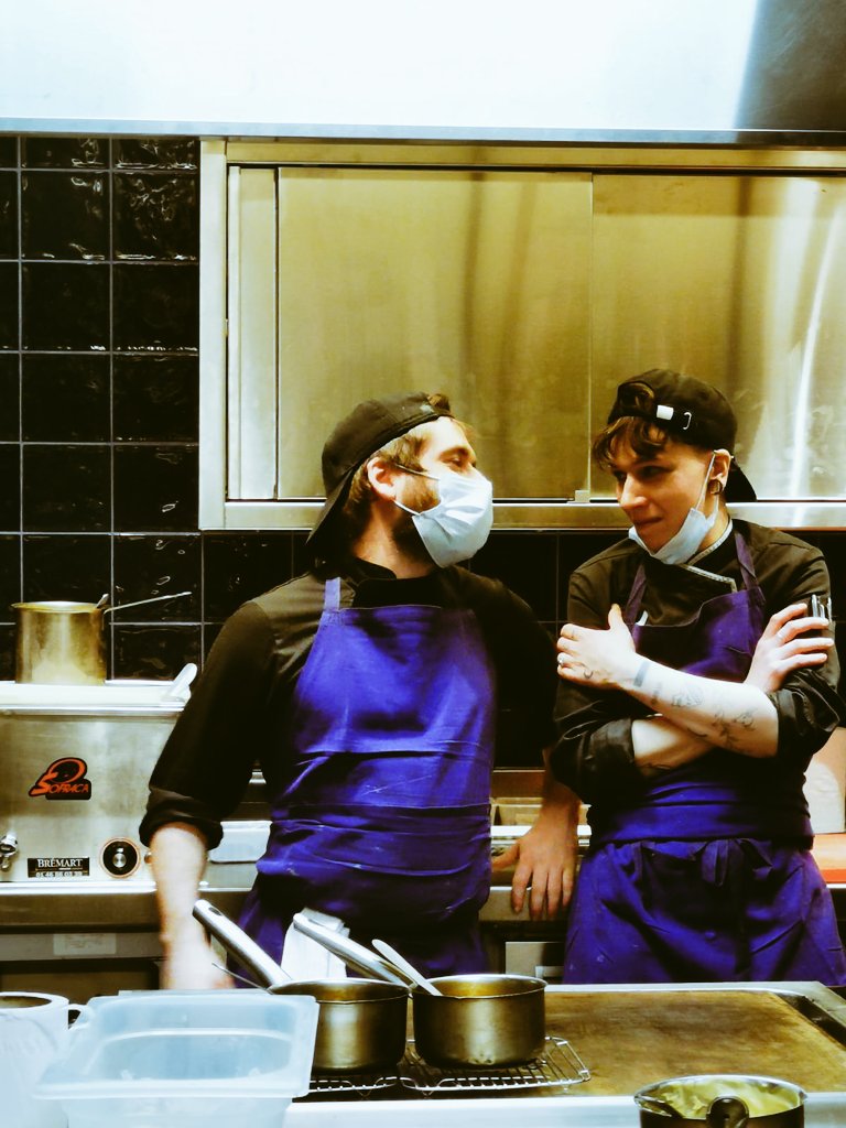 LessFuckU's tweet image. ❤️❤️❤️❤️