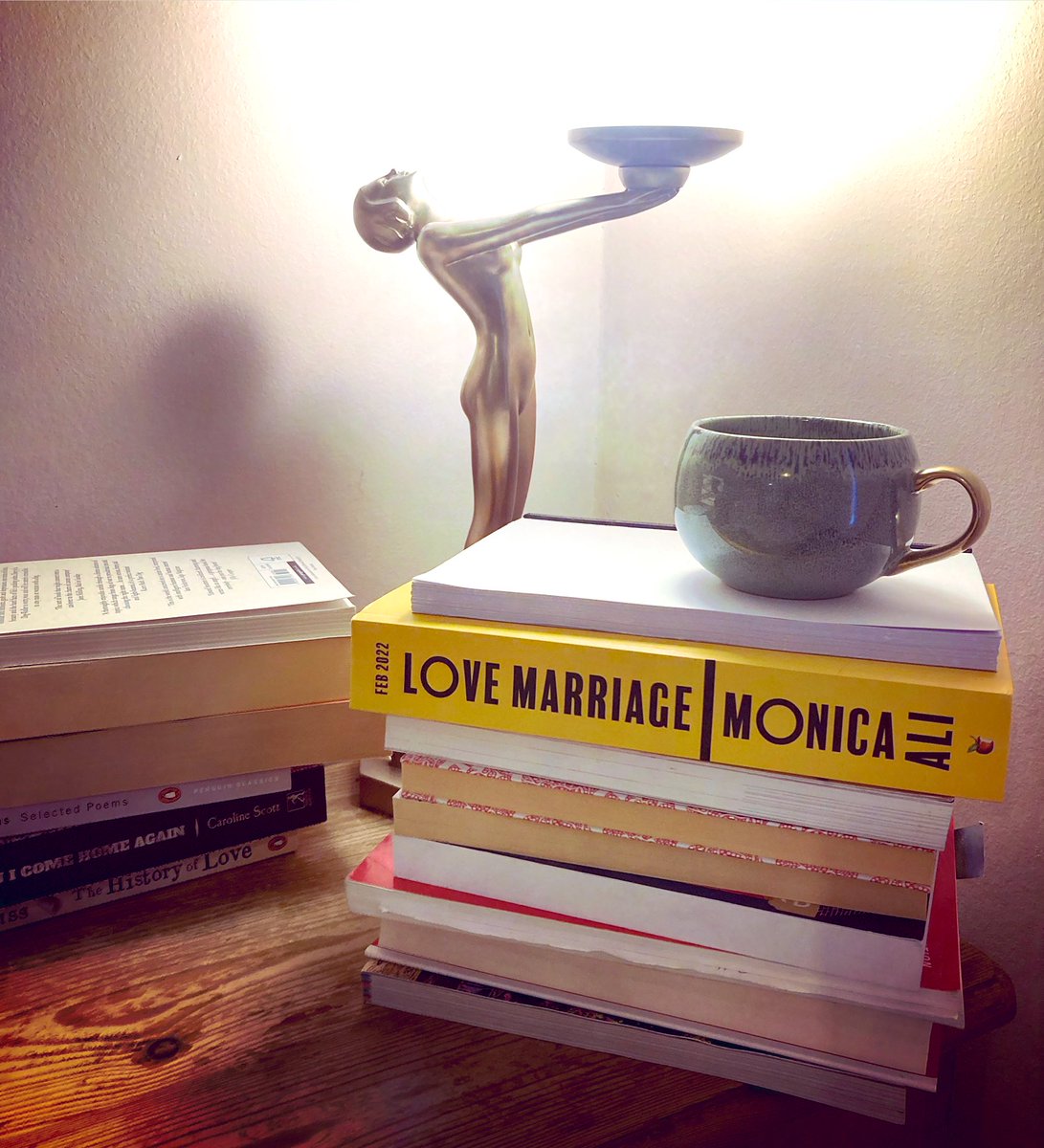 I’ve inhaled pages momentarily, savouring the taste of #MonicaAli’s rich, wry, layered story of two families blending, colliding. Thought-provoking, spiced with conflict, sex, and a huge helping of love. And funny! 
Wishing huge success to #LoveMarriage #MonicaAli  out now. ❤️📚