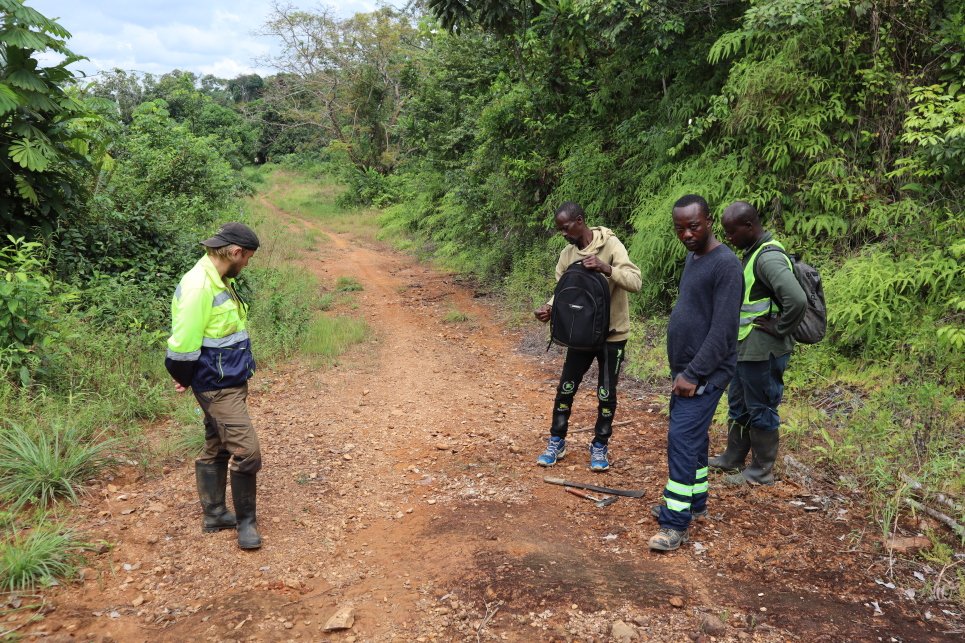 CritProductions's tweet image. Flashbacks to Spring 2021 in the sweaty jungles of #Liberia - Spotlight&apos;s team were on the ground following @OriginExpl on their greenfield #gold journey - #RealExploration #Africa #Mintwit #JuniorMining