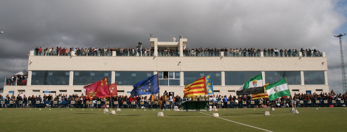 🤷‍♂️🏆 ¿Aún no conocéis la <a href="/ValenciaFIECup/">Valencia FIE Cup</a>?

🟡⚫️ Os mostramos la sede en la que se va disputar el torneo

🏟️⚽️ ¡Instalación Deportiva El Planter!

📲↘️ Más información en valenciafiecup.com/sedes/