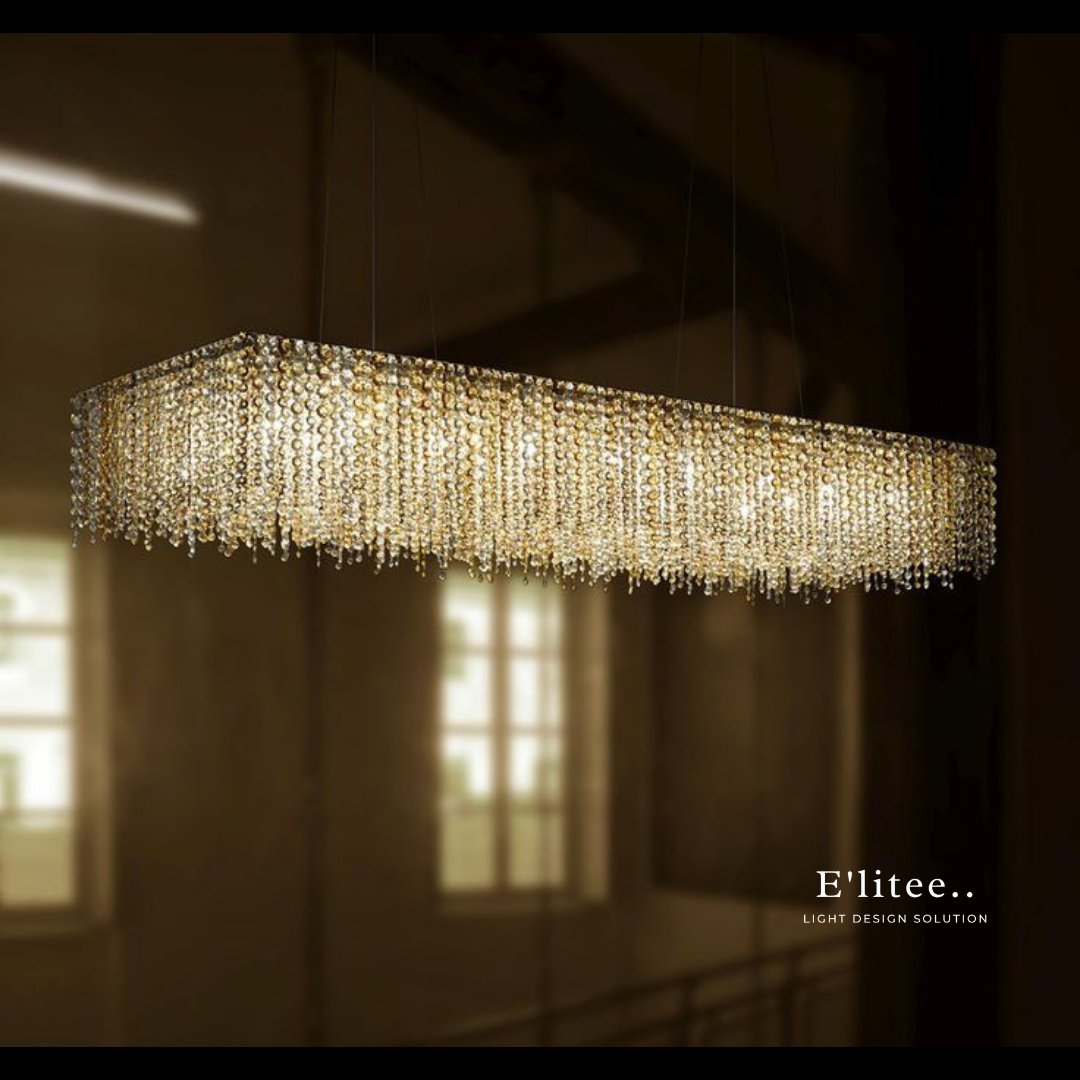 e_litee's tweet photo. Golden Crystal Rectangle Raindrop Chandelier. Suitable for Hallway and Interior. Can be Customized accordingly.

#chandelier #hanginglight #chandeliers
#luxurychandelier #crystalchandelier #modernlighting #luxurylighting #luxurylife #interiorlighting #interiordesign #lightlove https://t.co/cWi4je43Mo