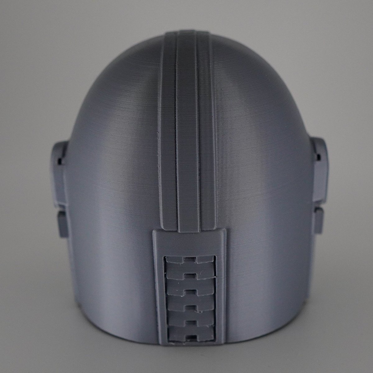 Bwana's tweet image. "Mandalorian Helmet" by @hex3d_design (50% "mini" version)

Overall, came out ok, but I have to make some tweaks to the slicer for a cleaner print next time.

▶️Printer: @Prusa3D Mini+
▶️Filament: @Polymaker_3D #Polyterra PLA+ Grey us.polymaker.com/products/polyt… (aff. link)

#3Dprinting