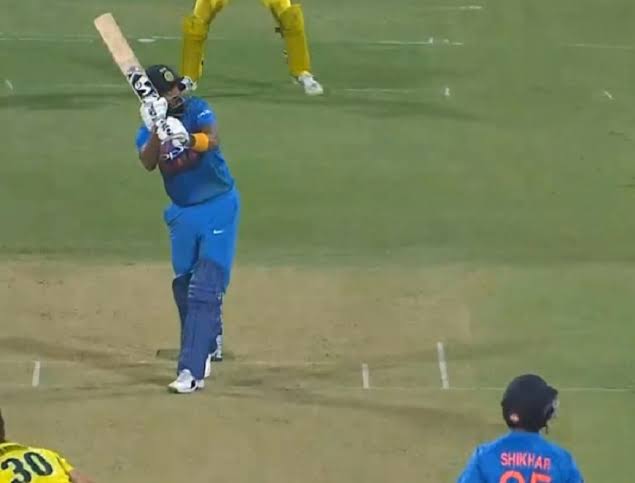DharinPatel8's tweet photo. When playing #klrahul flick short
I feel like Haven 😍
#rahulk @cool_rahulfan what you feel? https://t.co/nHKvbBEP8F