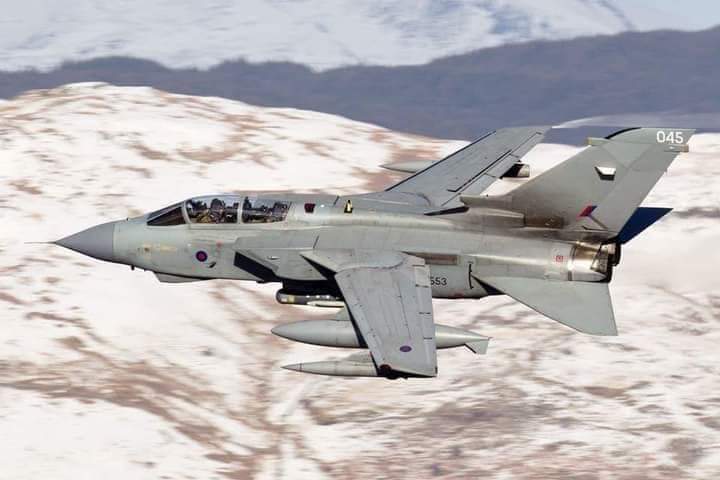 TornadoFlying's tweet image. Air Team Canon