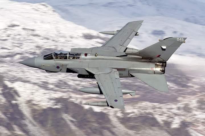 TornadoFlying's tweet image. Air Team Canon