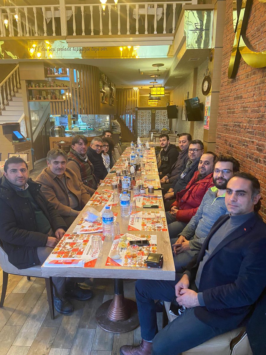 AsriadAnkara's tweet photo. #ASRİAD Ankara Şubesi olarak her 15 günde bir Cuma sabahları düzenlenen Sabah Namazı Buluşmalarının 5.sini #FirdevsCamii’nde toplam 12 kişi ile gerçekleştirildi.

Aramızdaki birlikteliğin ve muhabbetin artmasına vesile olan bu etkinliğe katılan bütün üyelerimize teşekkür ederiz. https://t.co/wp0RtvMKSE