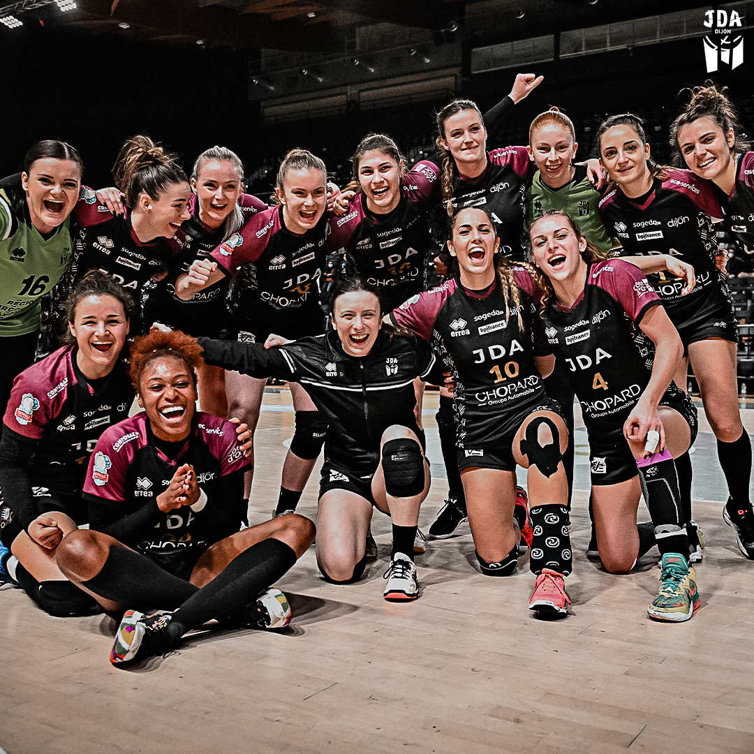 jdadijonhand's tweet photo. Pour bien commencer la journée 😎🔥

#MyJDA #Dijon https://t.co/dW9t1erVTZ