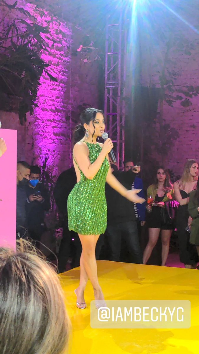 BeckyGLooks's tweet photo. She’s so pretty 💚
@iambeckyg #IPSYMexico ✨ https://t.co/2FeiJRDvdM