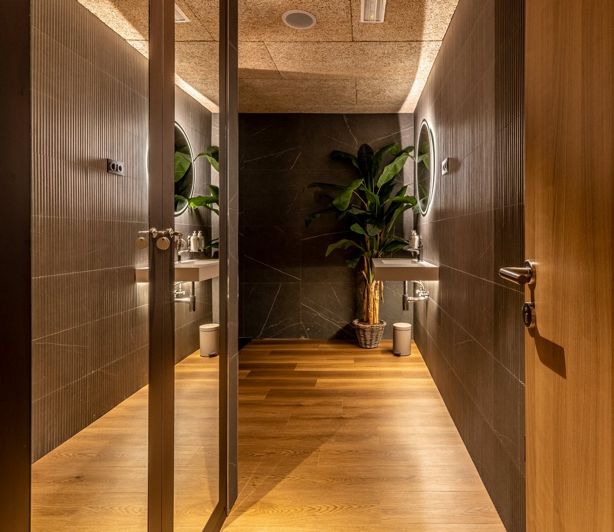 OJMAR_'s tweet image. Our elegant furniture #locks in the changing rooms of #thefitsports in Bilbao,one of the most exclusive personal training centres in Spain.

Congratulations to our friends at @ThomasWellness for another successful project!Thanks for your continued support.

#Ojmar #Locks #Fitness