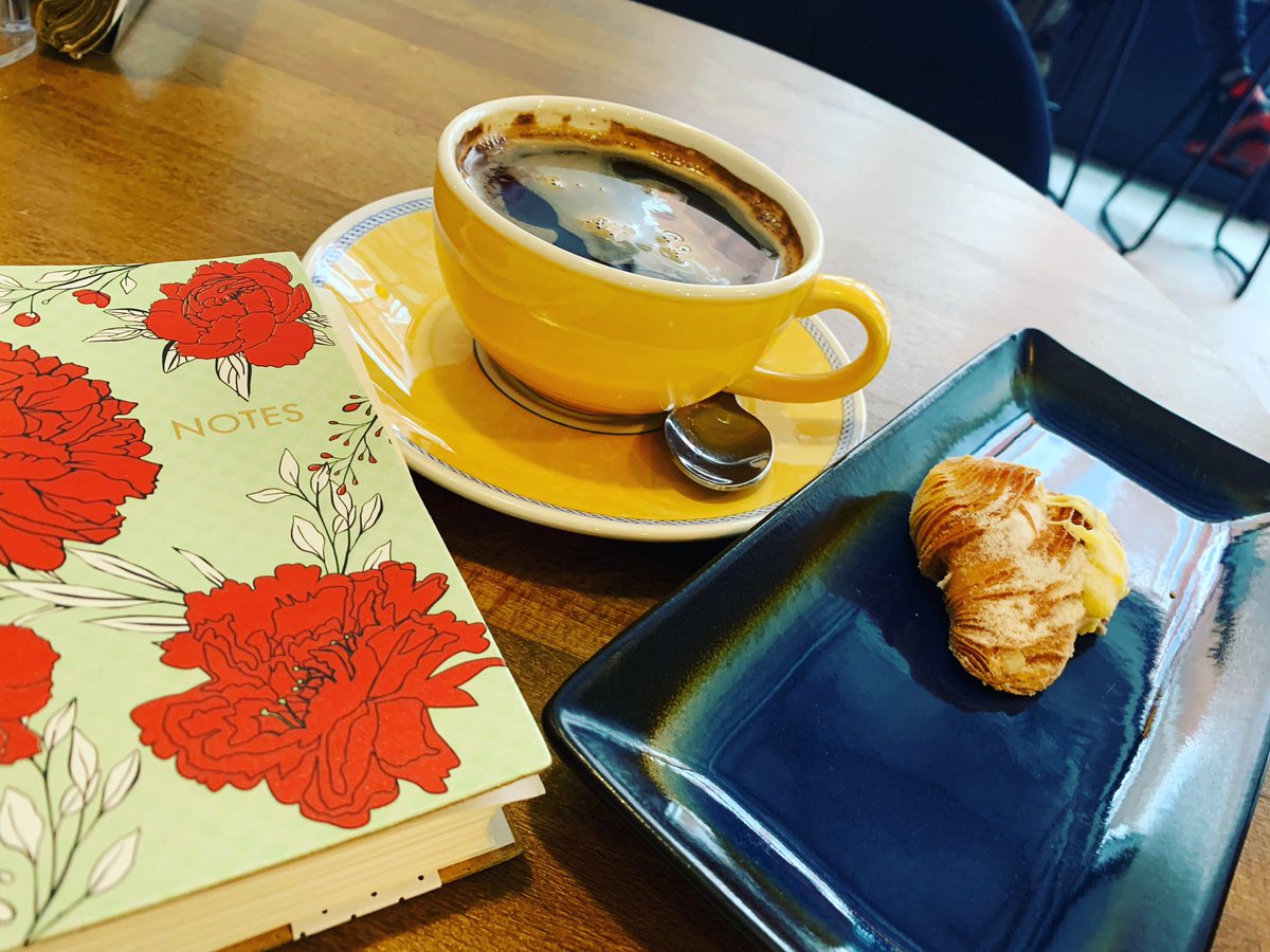 bernibee's tweet photo. Also serving imminently sensible tiny pastries - I mean, virtually NO calories, right⦠#EarthyCoffee #Croydon #LifeIsBetterWithCake https://t.co/r3TfpSvAI1