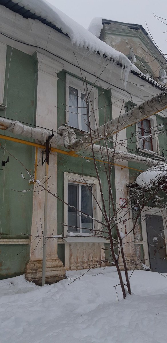 Satellit tweet media