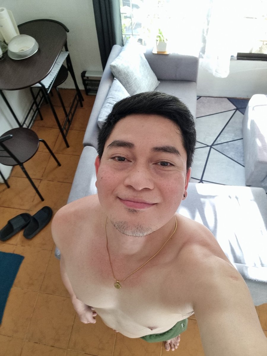 jeliu20's tweet photo. Minsan pogi... madalas maganda. #shinepinay #labanpinay https://t.co/B2LiA8mzJP